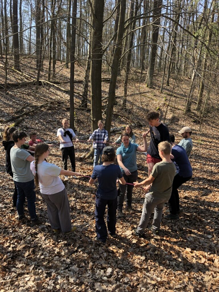 Menschen in einem Kreis